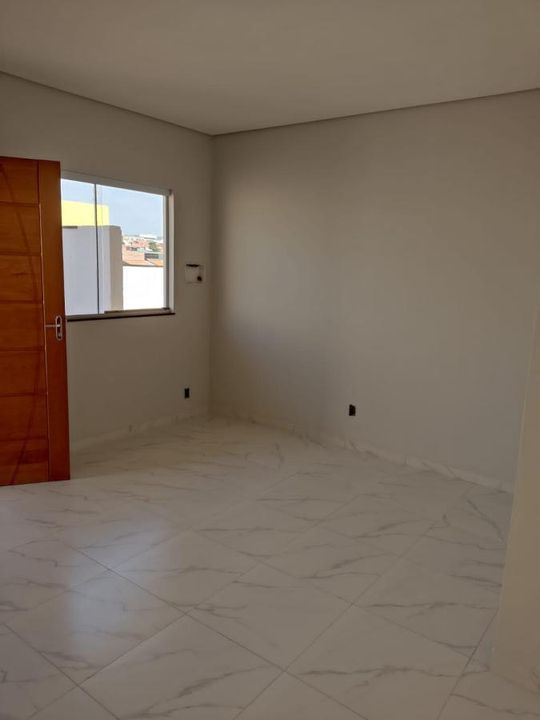 Casa à venda com 2 quartos, 69m² - Foto 8