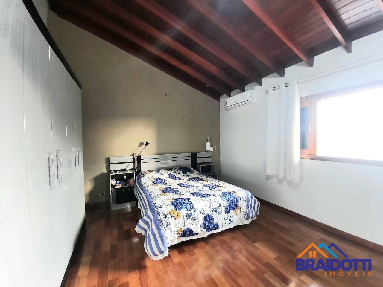 Casa à venda com 4 quartos, 284m² - Foto 23