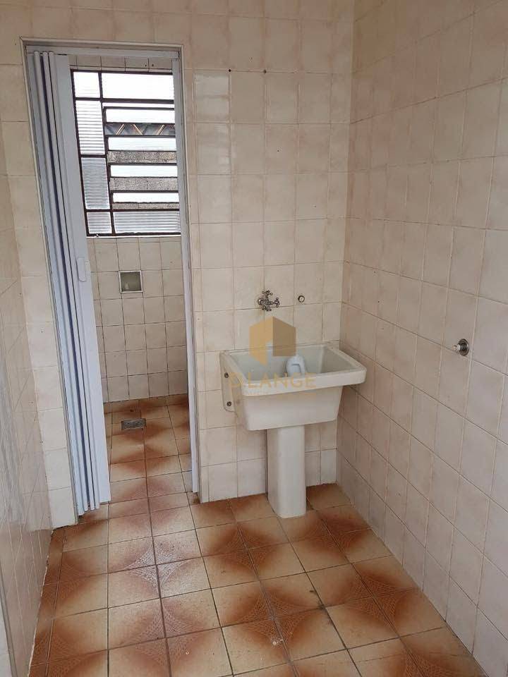 Casa à venda com 3 quartos, 250m² - Foto 17