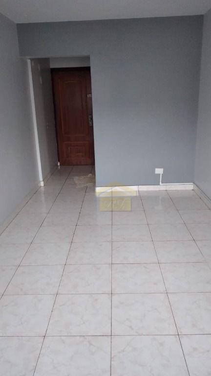 Apartamento à venda com 2 quartos, 57m² - Foto 3