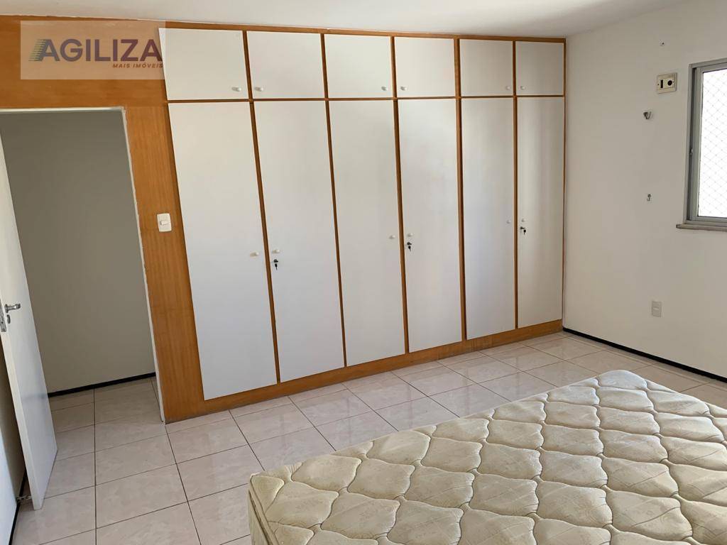 Apartamento à venda com 3 quartos, 180m² - Foto 12