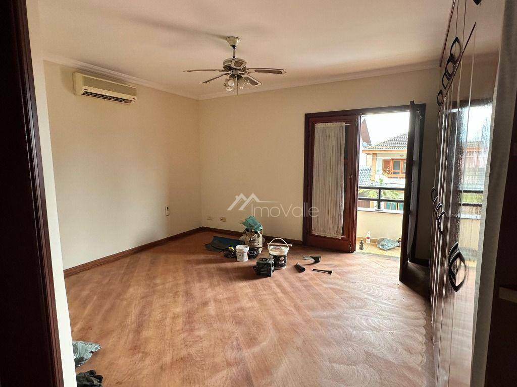 Casa de Condomínio para alugar com 4 quartos, 331m² - Foto 32