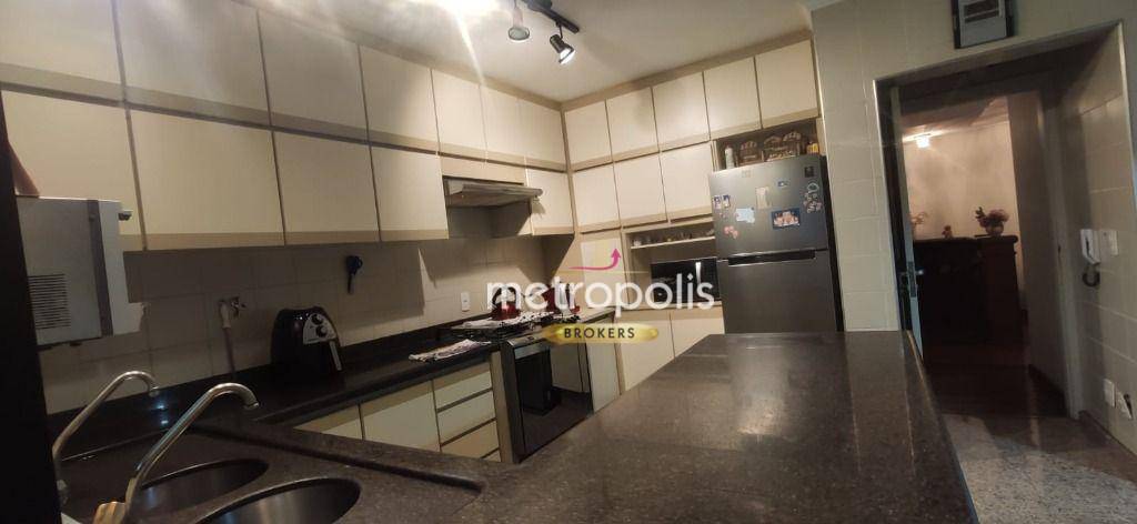 Apartamento à venda com 3 quartos, 169m² - Foto 9