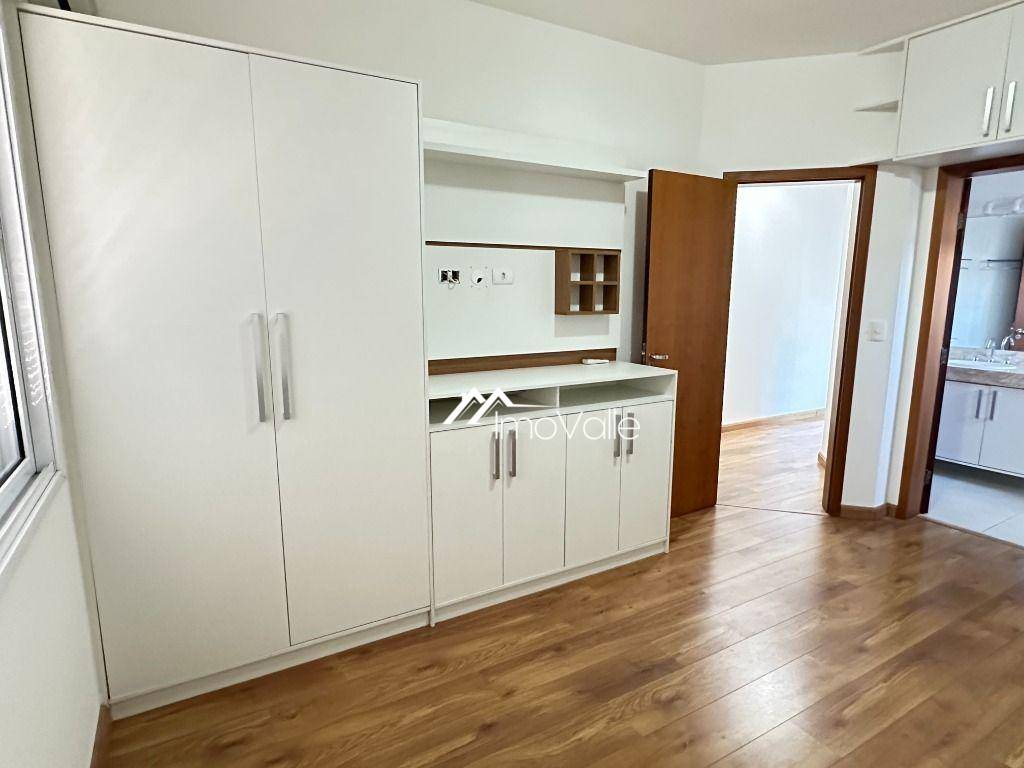 Casa de Condomínio para alugar com 4 quartos, 280m² - Foto 18