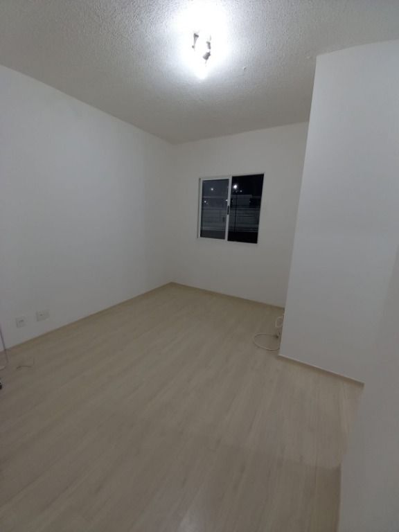 Apartamento à venda com 2 quartos, 45m² - Foto 4