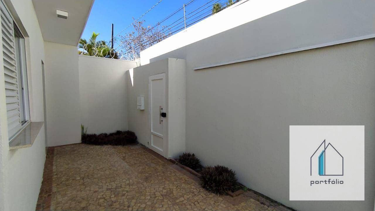 Casa à venda com 4 quartos, 200m² - Foto 17