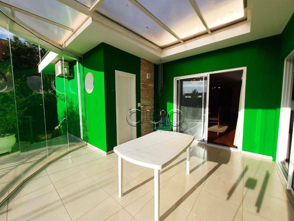 Casa de Condomínio para alugar com 3 quartos, 296m² - Foto 40
