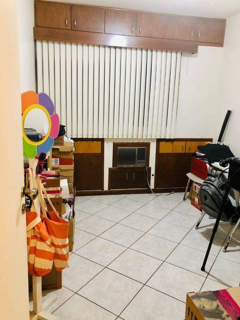 Apartamento à venda com 4 quartos, 135m² - Foto 17