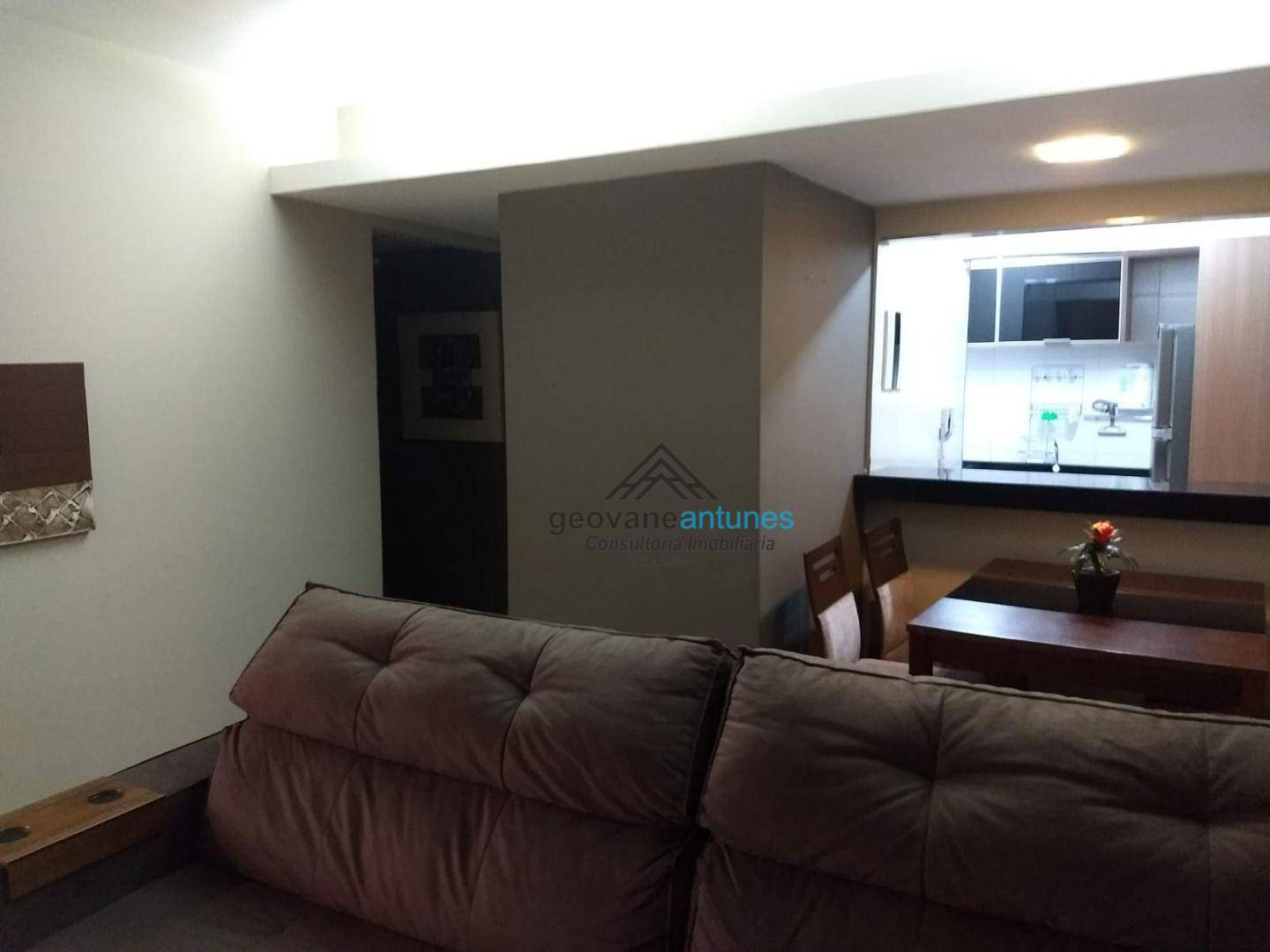 Apartamento à venda com 2 quartos, 67m² - Foto 3