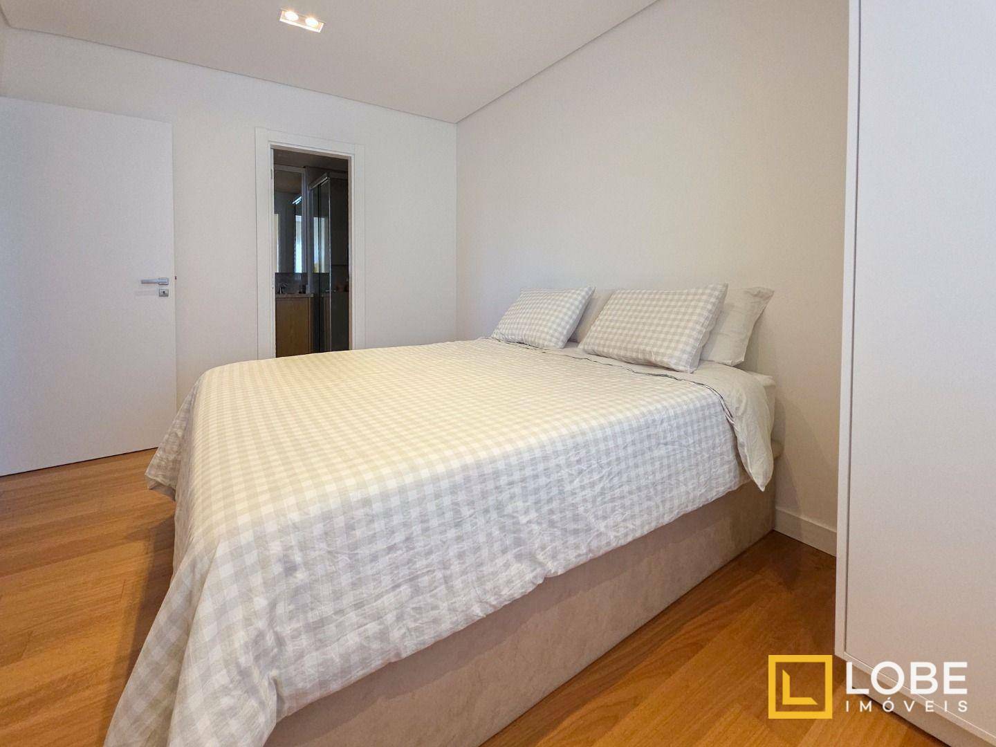 Apartamento à venda com 3 quartos, 108m² - Foto 12