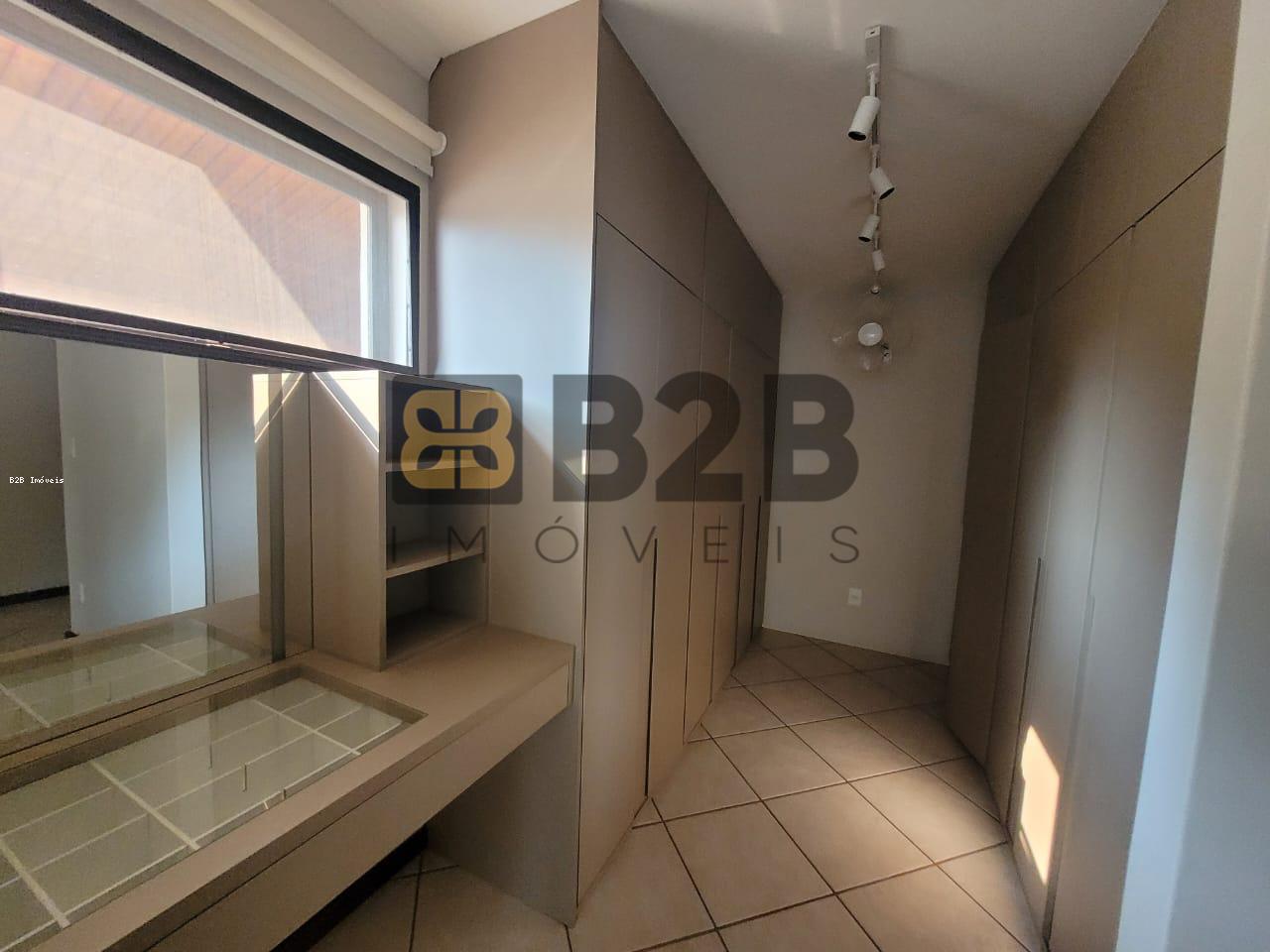 Casa de Condomínio à venda com 4 quartos, 580m² - Foto 22