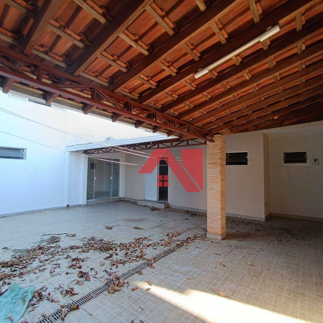 Casa à venda com 4 quartos, 180m² - Foto 19