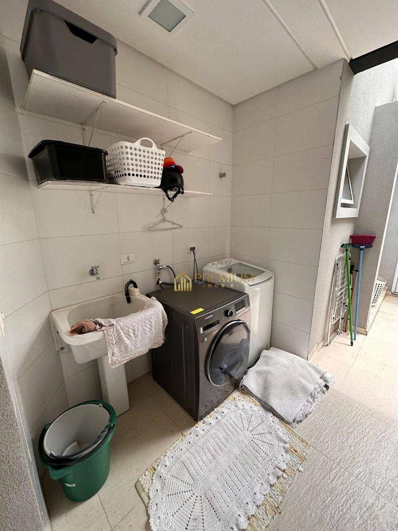 Sobrado à venda com 3 quartos, 230m² - Foto 18