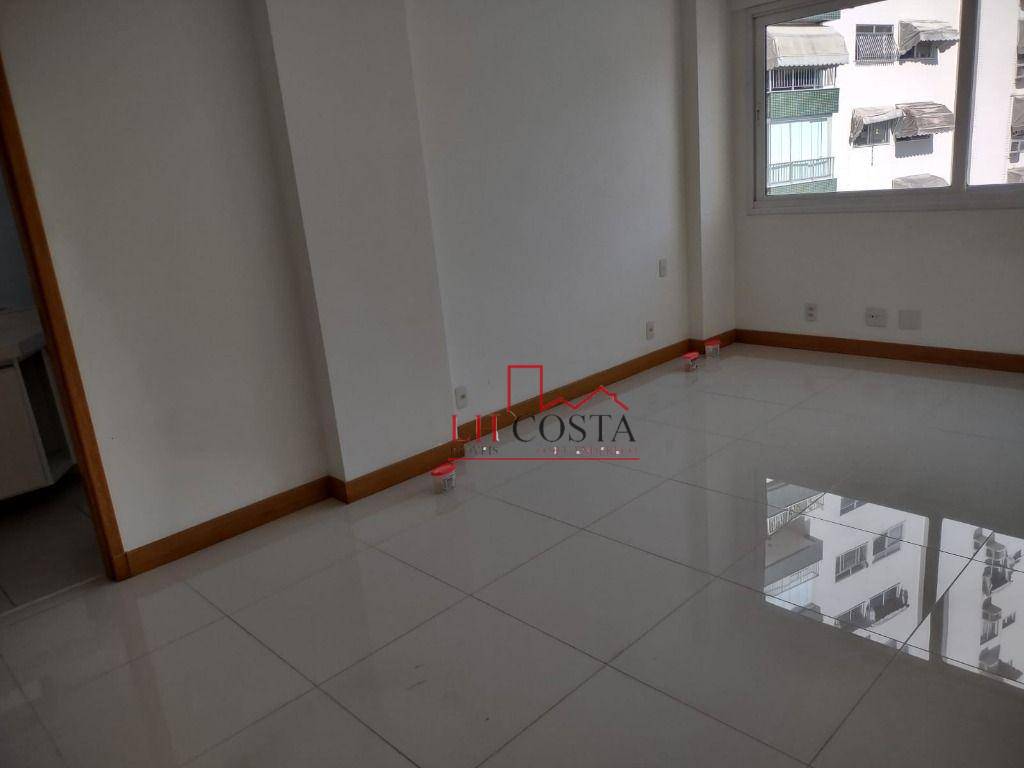 Apartamento à venda com 4 quartos, 250m² - Foto 26