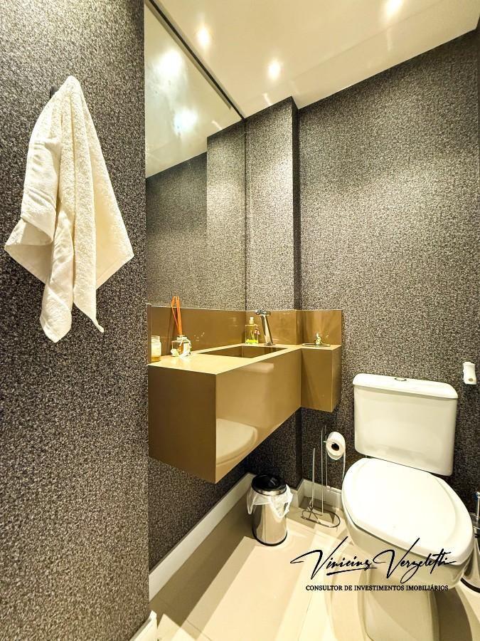 Apartamento para alugar com 4 quartos, 150m² - Foto 34
