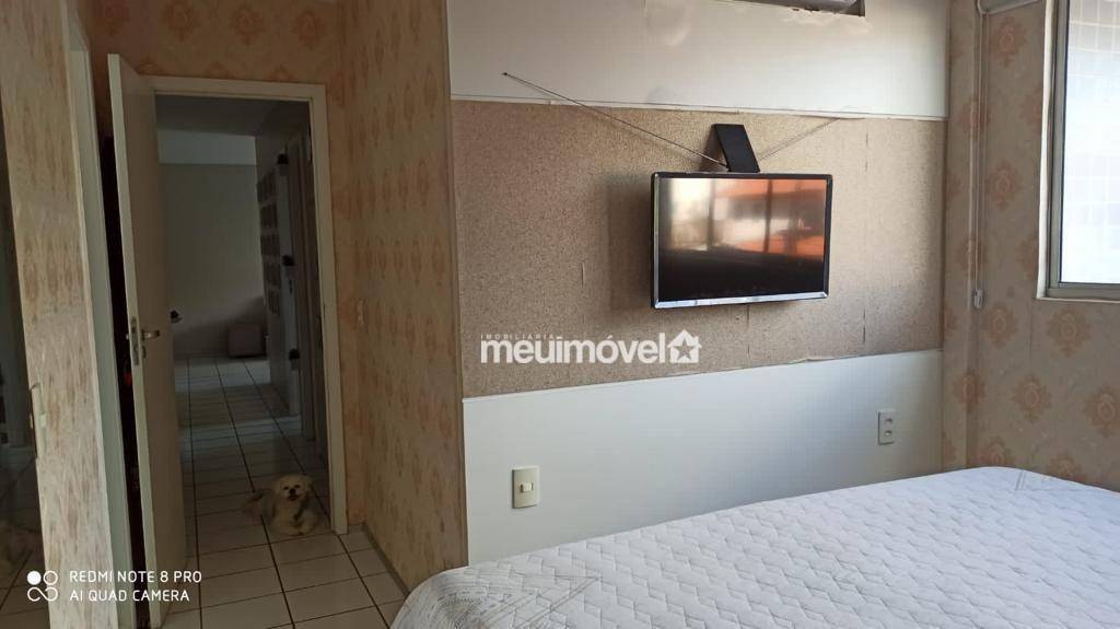 Apartamento para alugar com 3 quartos, 97m² - Foto 12