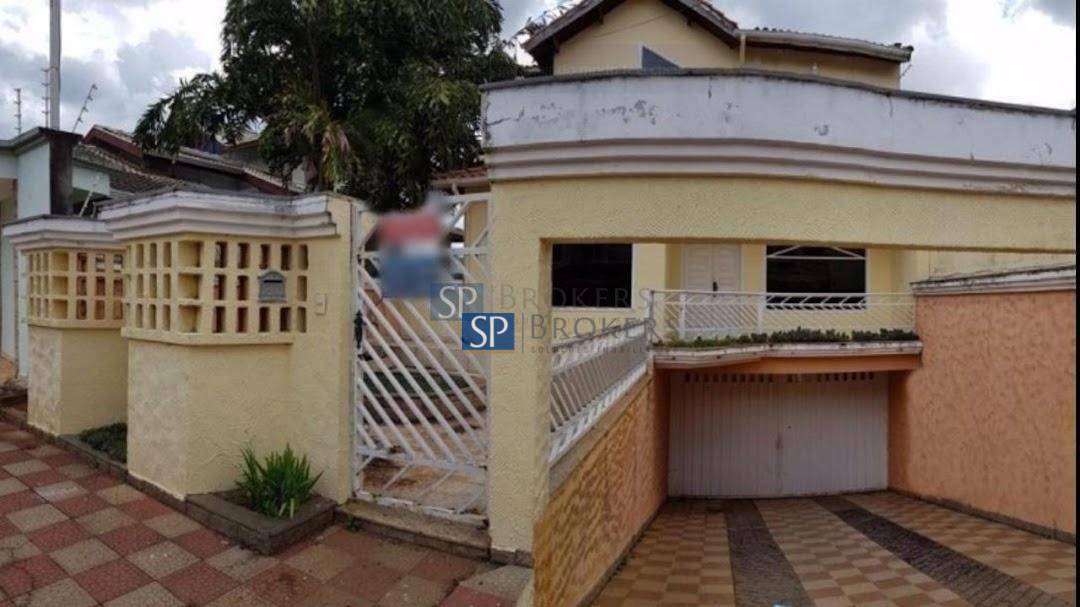 Casa à venda com 3 quartos, 365m² - Foto 1