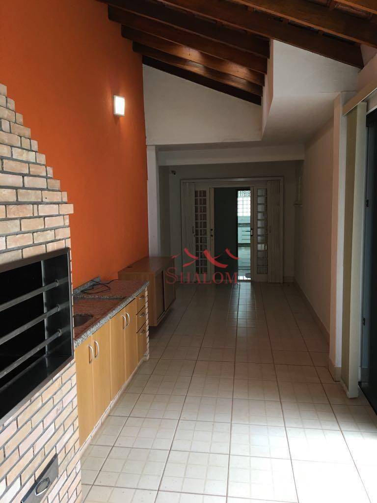 Casa à venda com 3 quartos, 195m² - Foto 13