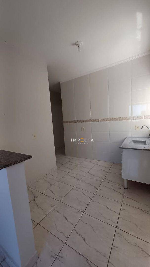 Apartamento à venda com 2 quartos, 70m² - Foto 3