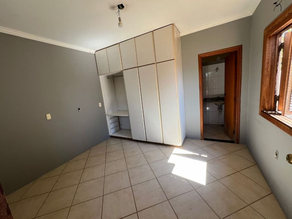 Casa à venda com 4 quartos, 500m² - Foto 12