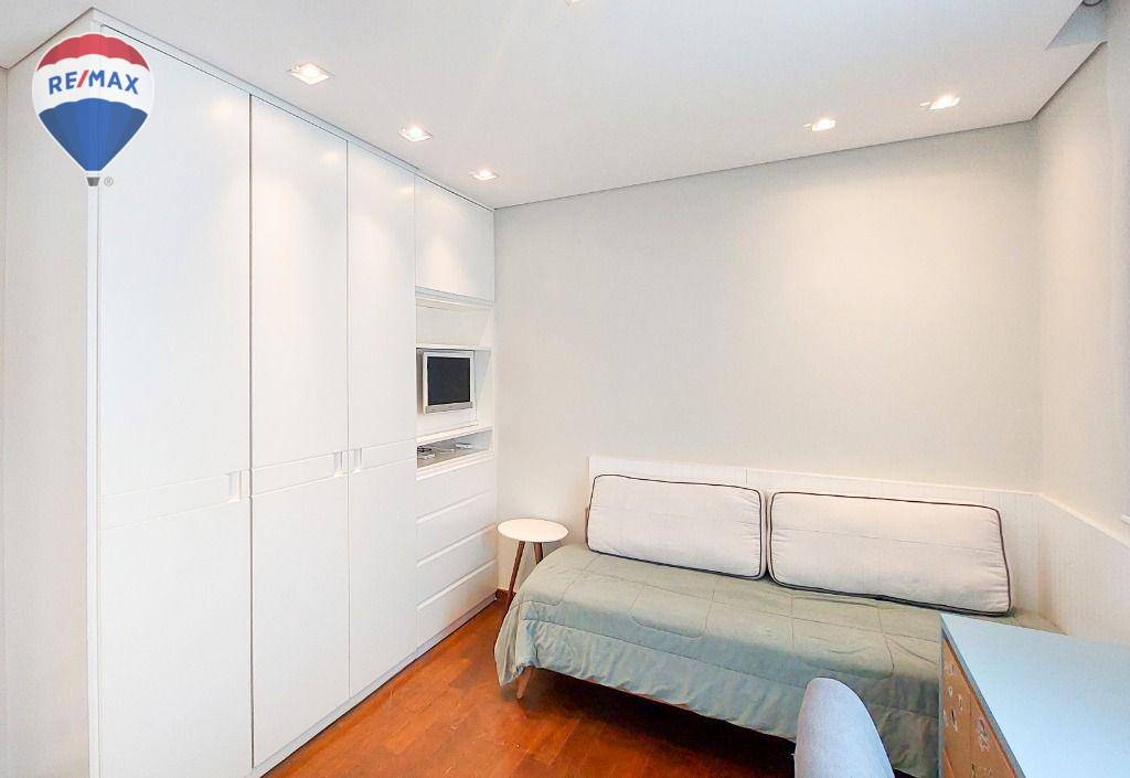 Apartamento à venda com 3 quartos, 187m² - Foto 37