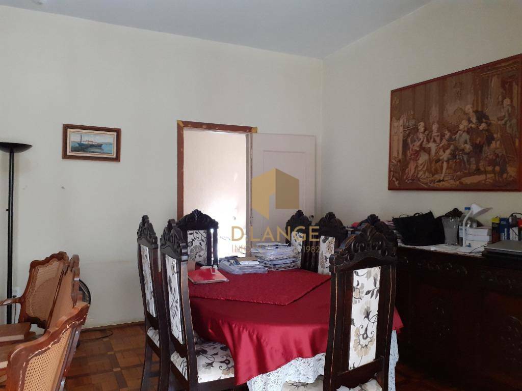 Casa à venda e aluguel com 7 quartos, 300m² - Foto 8