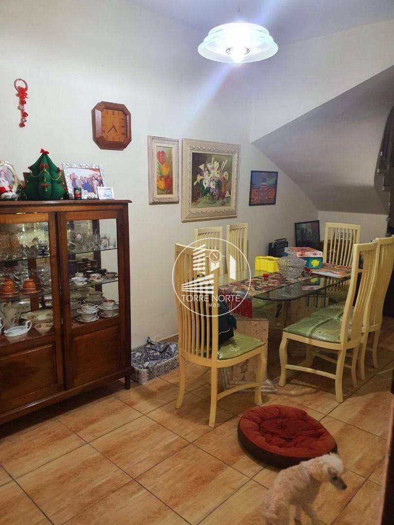 Sobrado à venda com 3 quartos, 82m² - Foto 4