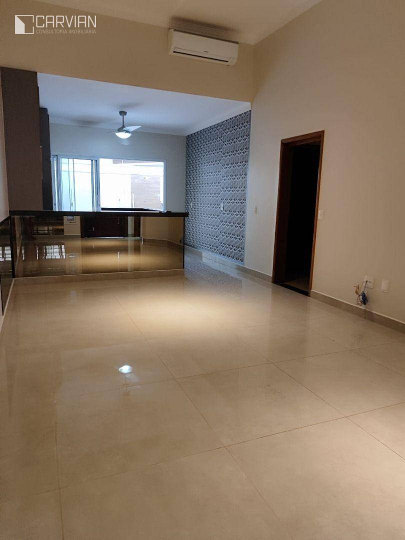 Casa de Condomínio para alugar com 3 quartos, 150m² - Foto 1