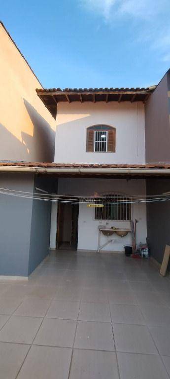 Sobrado à venda com 2 quartos, 125m² - Foto 13