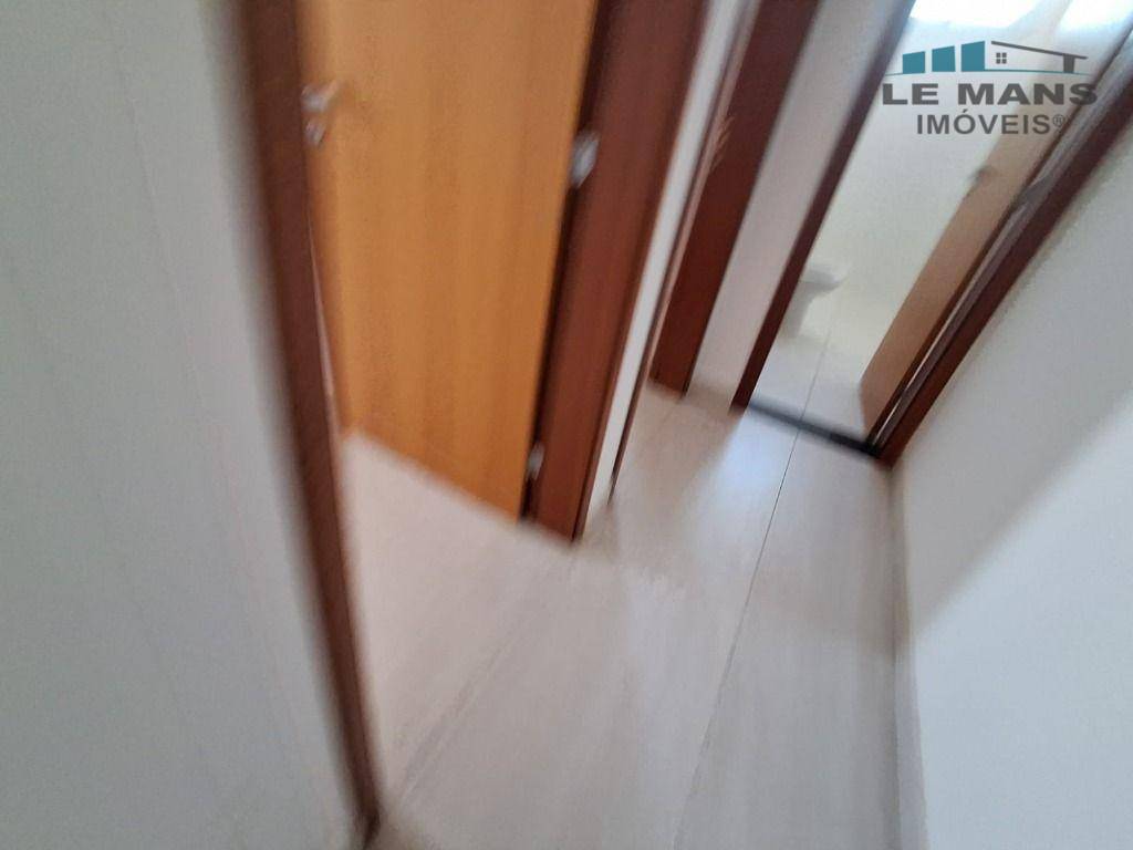 Apartamento à venda com 3 quartos, 98m² - Foto 17