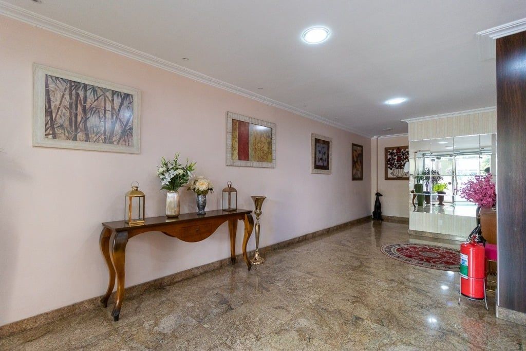 Apartamento à venda com 2 quartos, 100m² - Foto 9