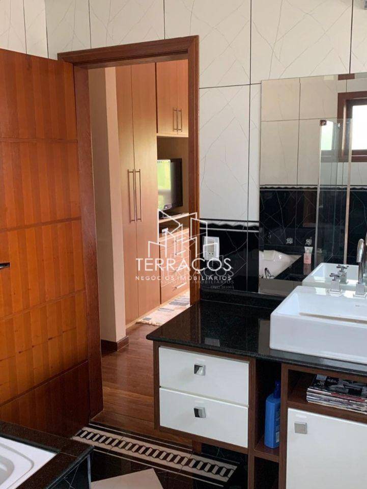 Casa de Condomínio à venda com 4 quartos, 600m² - Foto 36