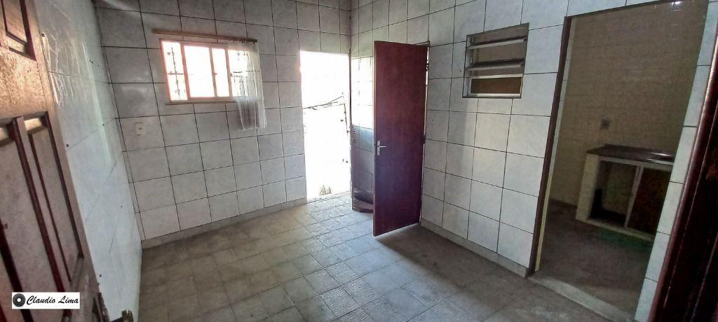 Casa à venda com 3 quartos, 120m² - Foto 8