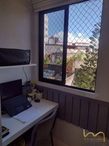 Apartamento à venda com 2 quartos, 64m² - Foto 11