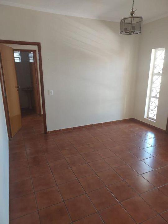 Casa à venda com 4 quartos, 220m² - Foto 6