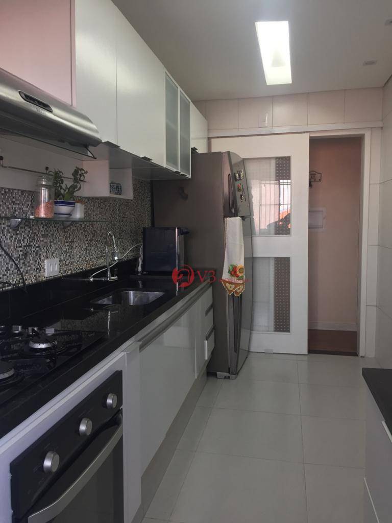 Apartamento à venda com 3 quartos, 70m² - Foto 1