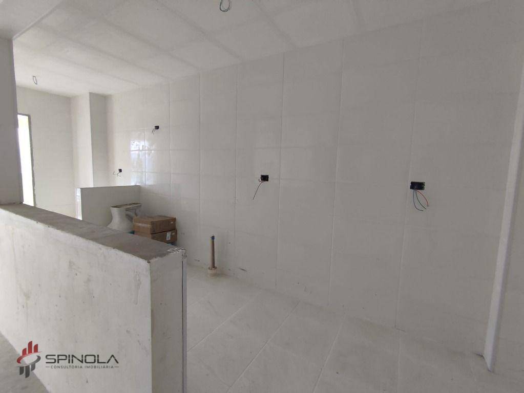 Apartamento à venda com 2 quartos, 75m² - Foto 10