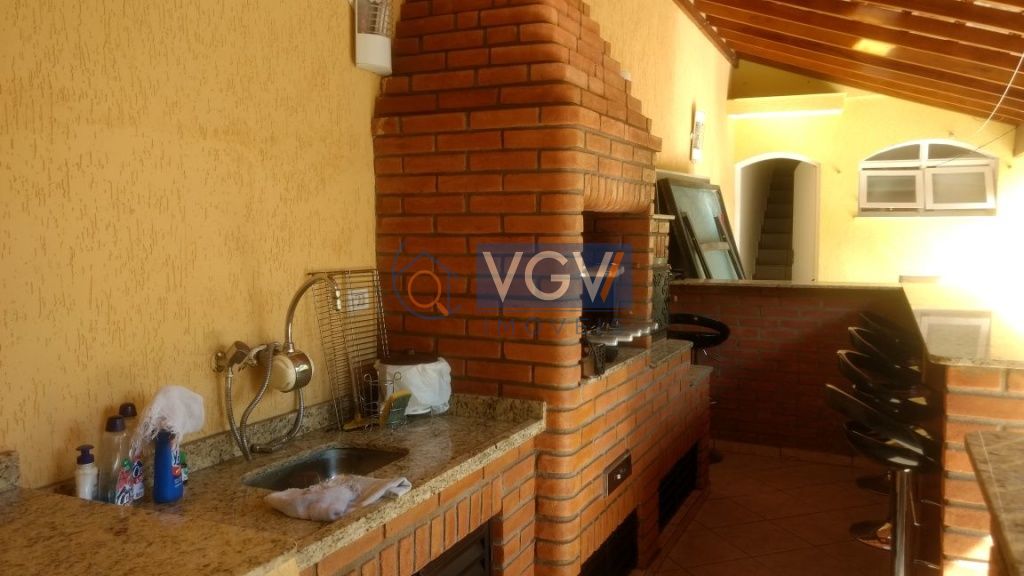 Casa à venda com 3 quartos, 290m² - Foto 14