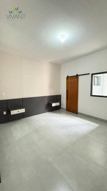 Sobrado à venda com 4 quartos, 200m² - Foto 51