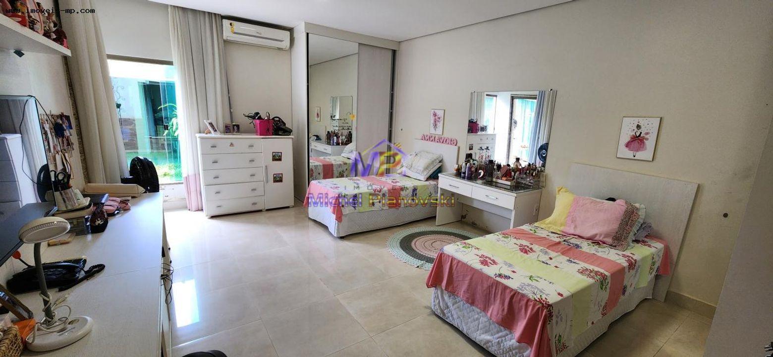 Casa de Condomínio à venda com 4 quartos, 300m² - Foto 37