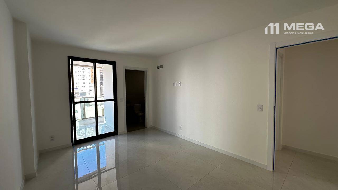 Apartamento à venda com 4 quartos, 144m² - Foto 12