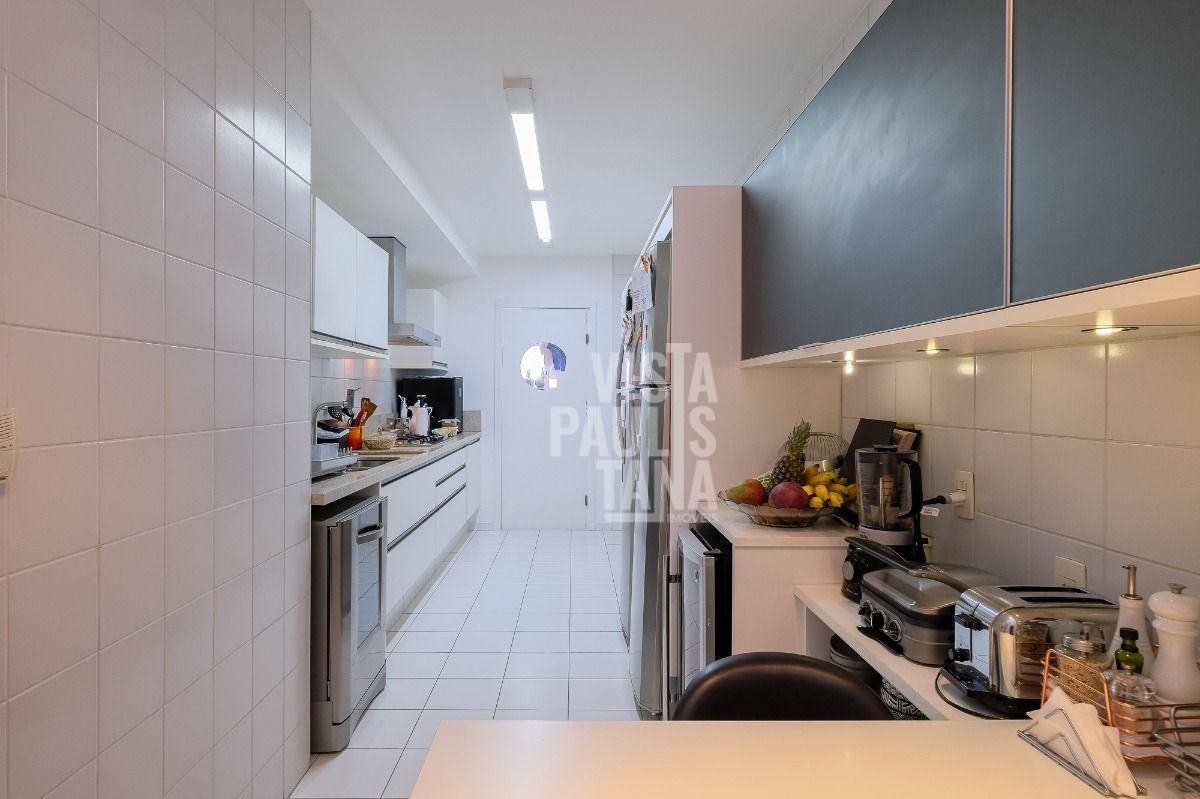 Apartamento à venda com 3 quartos, 185m² - Foto 8