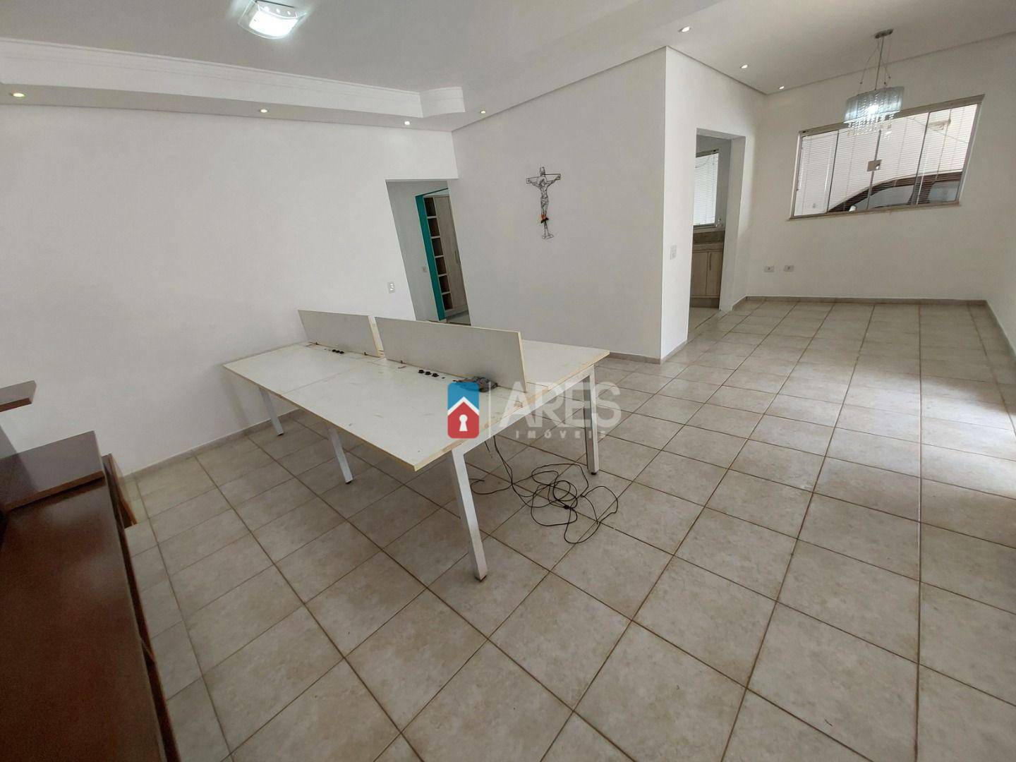 Casa para alugar com 2 quartos, 154m² - Foto 4