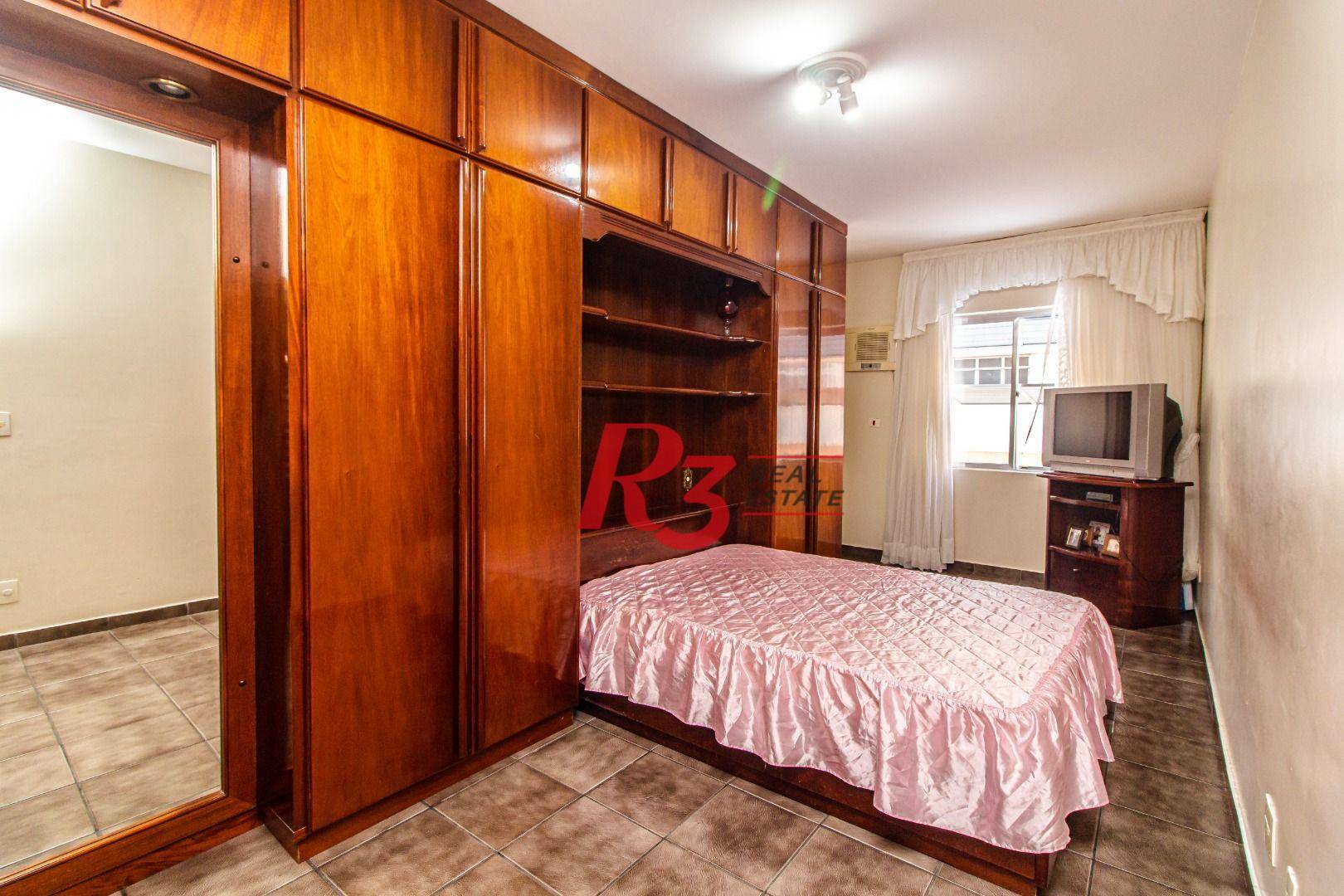 Apartamento à venda com 3 quartos, 159m² - Foto 13