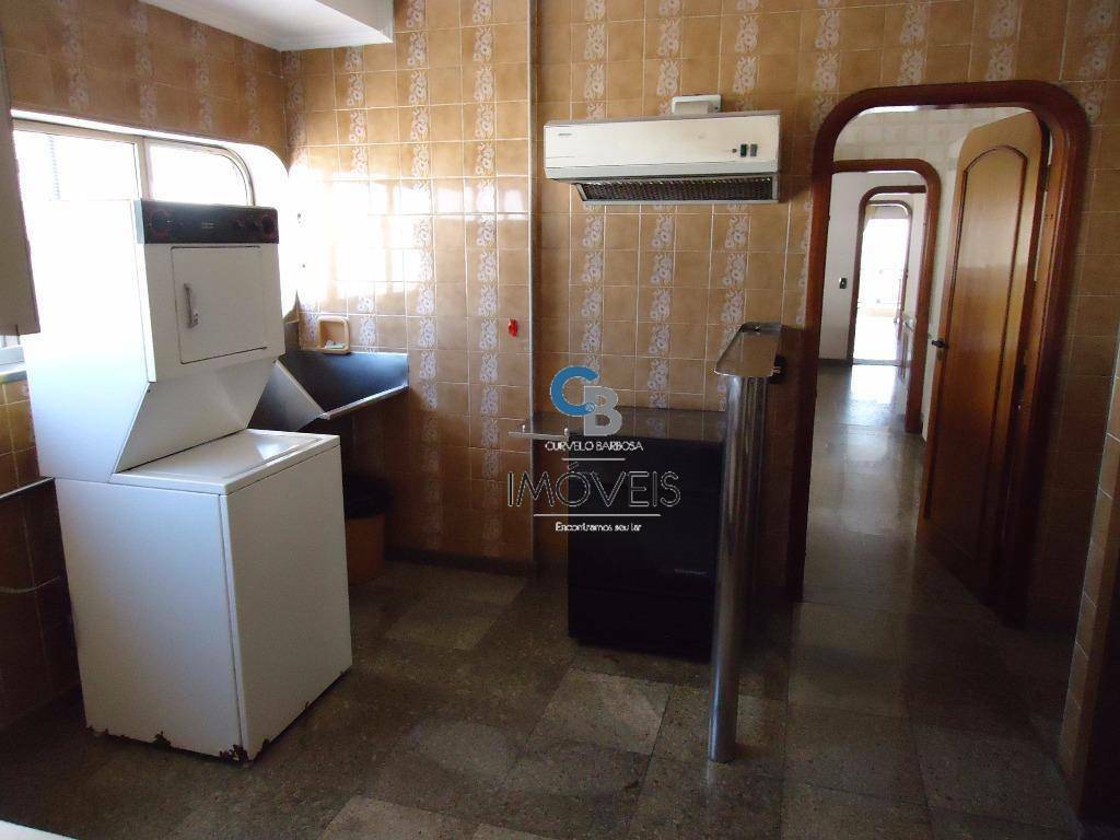 Apartamento à venda com 5 quartos, 330m² - Foto 9