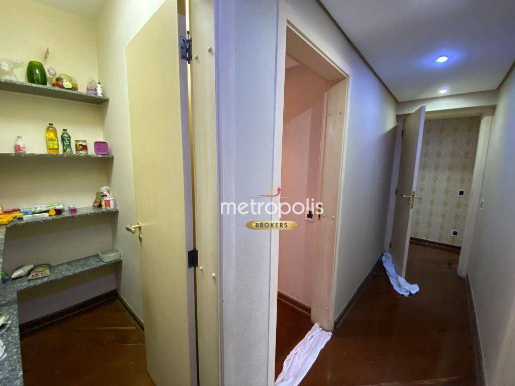 Apartamento para alugar com 3 quartos, 242m² - Foto 12