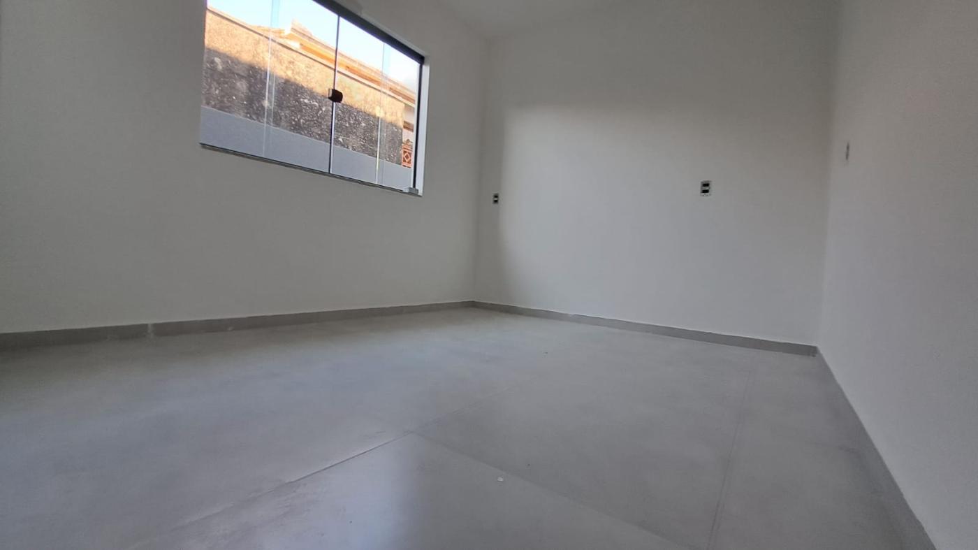 Casa à venda com 3 quartos, 65m² - Foto 8