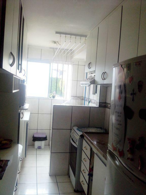 Apartamento à venda com 3 quartos, 65m² - Foto 2