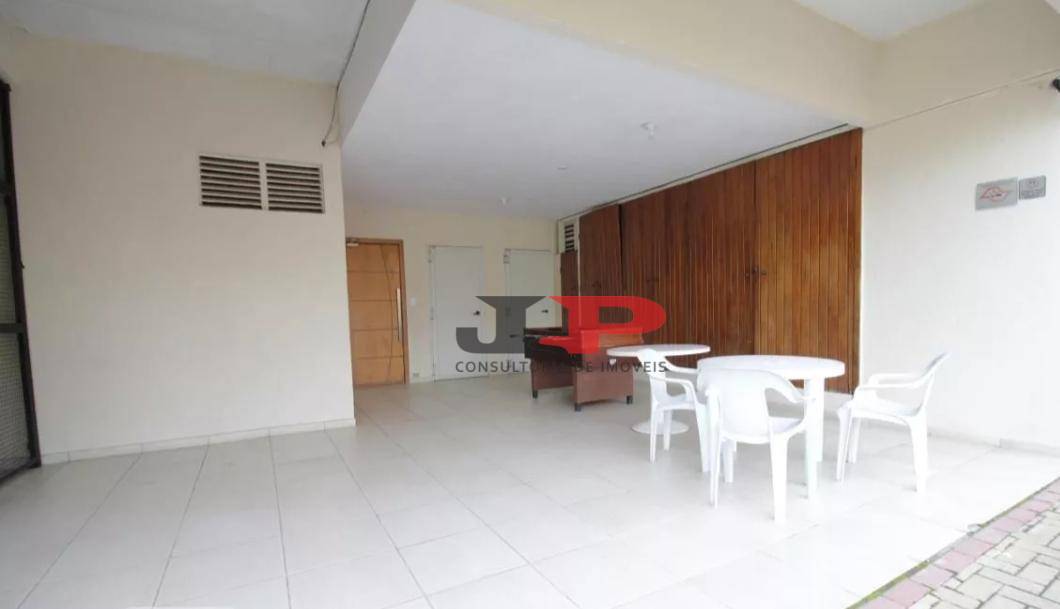 Apartamento à venda com 2 quartos, 69m² - Foto 31