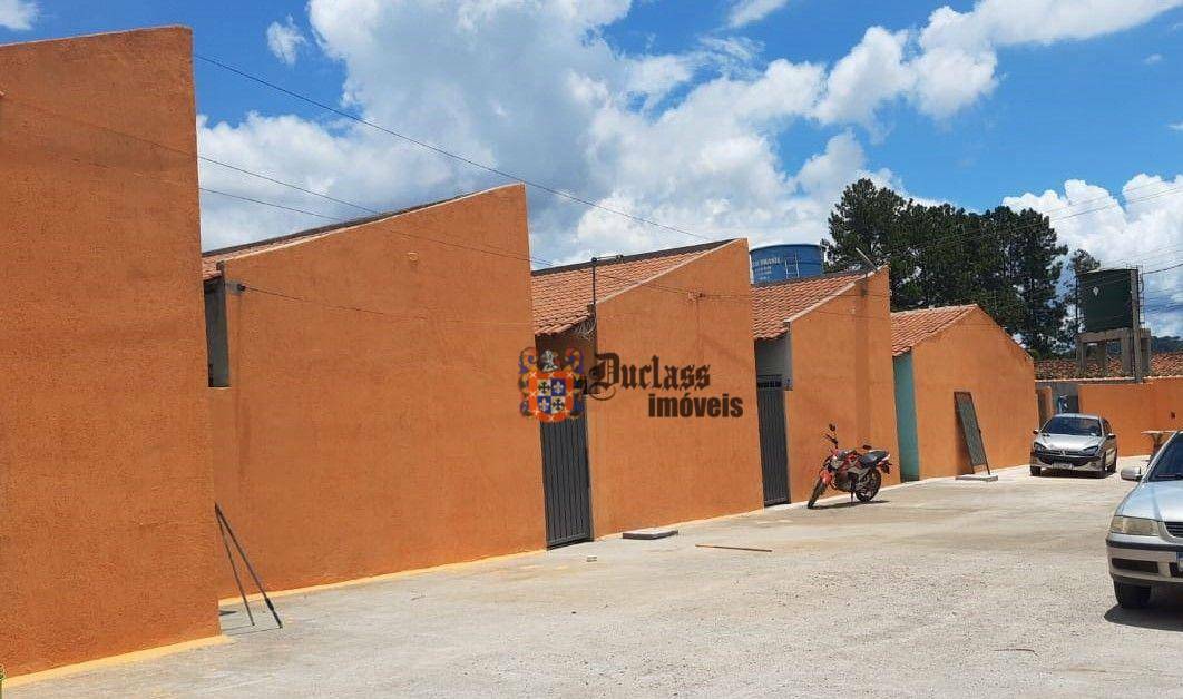 Casa à venda com 2 quartos, 350m² - Foto 1